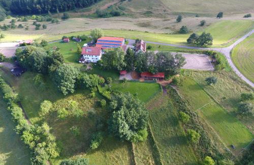 Fachwerkhaus mitten in der Natur - Foto 2