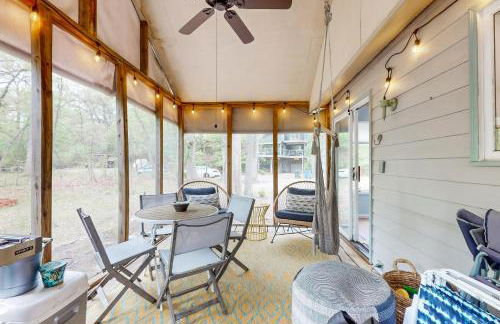 Livywood Cottage - Photo 12