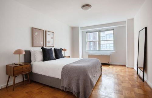 UES 1br w elevator doorman nr Central Park NYC-1186 - Foto 8