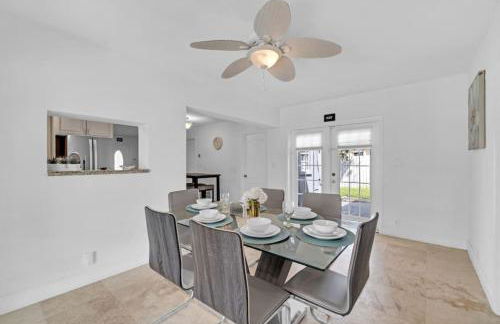 Stunning Hollywood Pool Home - Foto 3