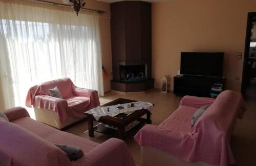 Rural 3-bedroom house Kalamata - Foto 8