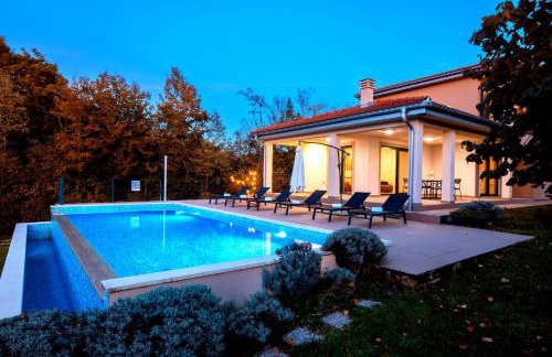 Villa Marconi - Foto 1