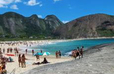 Apartamento em Itacoatiara ao lado da praia - Foto 44