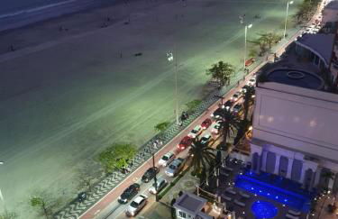 Lindo apto tudo novinho, prédio frente mar - Foto 18