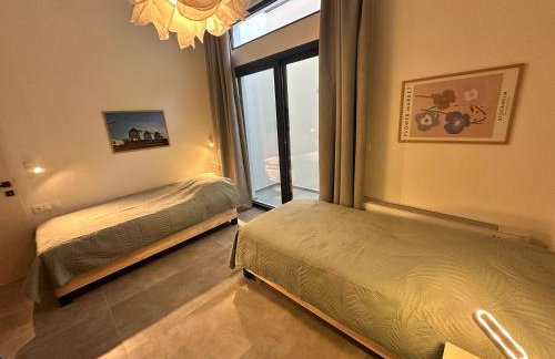 Central location for 6 or 8 guests, 3 bathrooms & private pool - Foto 19