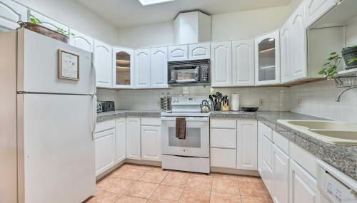 Cozy and Relaxing Eloy Apartment with Pool Access - Foto 4