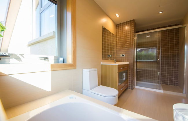 Beautiful Villa With Pool and sea Views and Only 400m From the Beach - Foto 22