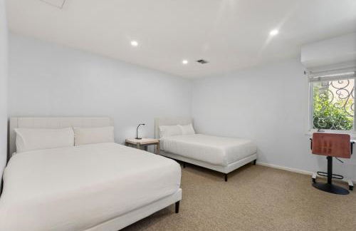 Heart of Cherry Creek Group Retreat Hot Tub - Foto 33