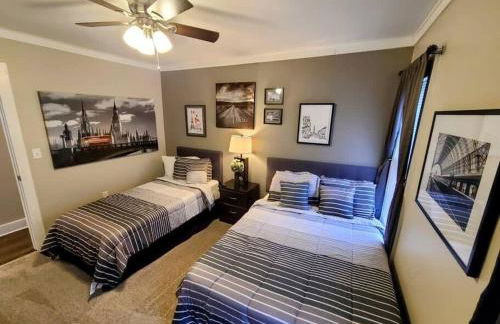 Downtown Kzoo with 3rd Floor Arcade Room - Foto 30