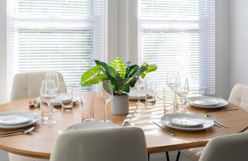 20 min to NYC, Newly Renovated, Private Driveway - Foto 10