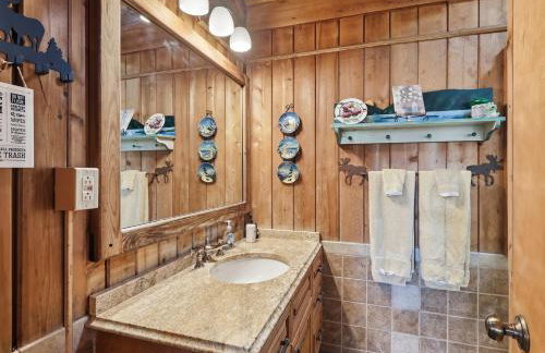 Lake Escape to an Elegant 4 Br Home 3 bath Home - Foto 35