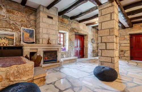 HostWise - Country Villa w/ Pool, Court & Views - Foto 51