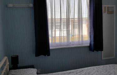 alicias chalets ,free WIFI & swimming pool passes - Foto 7