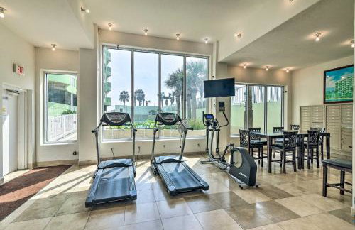 Walk to Galveston Beach Family Condo with Pool - Foto 29