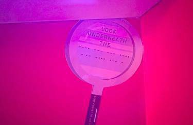 The Secret Agent Apartment - Brought to you by Coastline Retreats - Brand New - 2 mins walk to Beach - Childrens play den - Pool Table - Time Crisis Arcade Machine - Foto 16