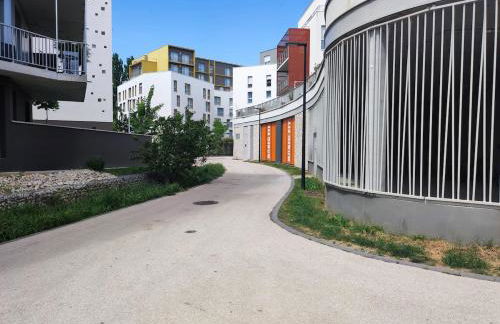 L'AuthentiCité, jardin et parking au centre-ville - Foto 35