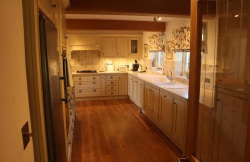 Stunning New Forest Country House - Abbot's Well for up to 10 guests - Foto 5