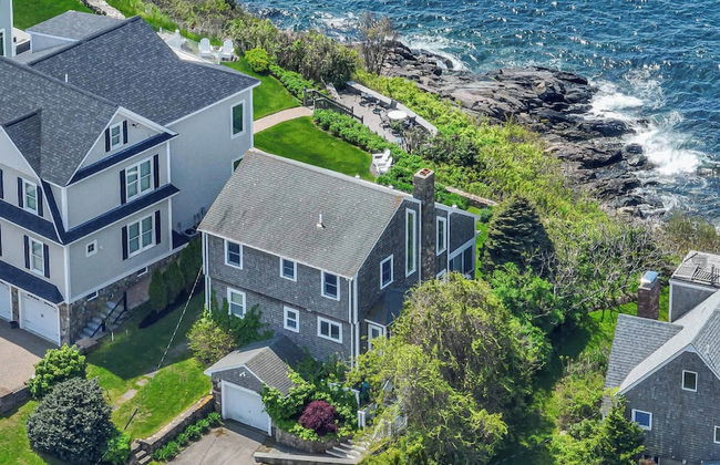 3BR Oceanfront on Nubble Cliffs! - Photo 1