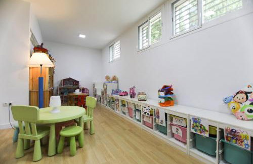 RentalSevilla Brisa del Aljarafe con piscina climatizada a 15 minutos de Sevilla - Foto 21