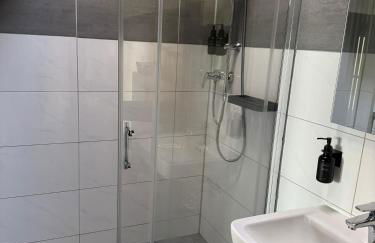 4711 Suite - Photo 6