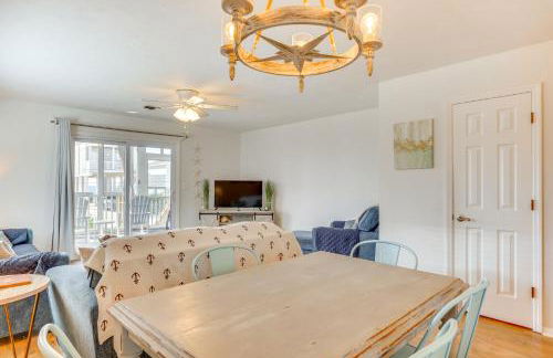 Ocean Views and Deck Family Home, Steps From Beach - Foto 7