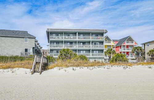 On-The-Beach Escape Oceanfront in Surfside! - Foto 24