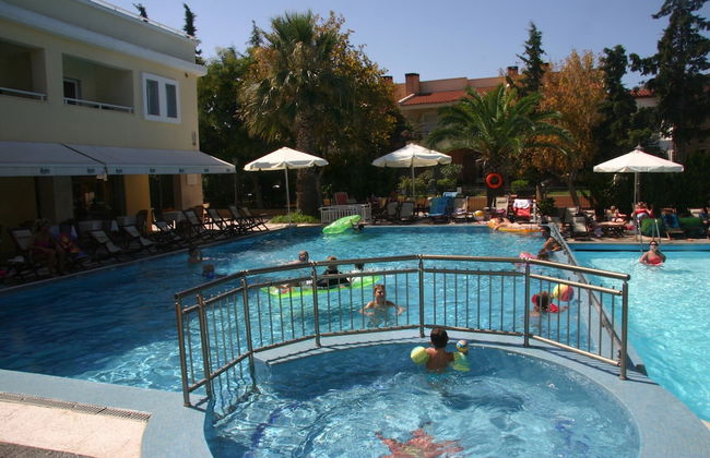 Naias Beach Hotel - Foto 24