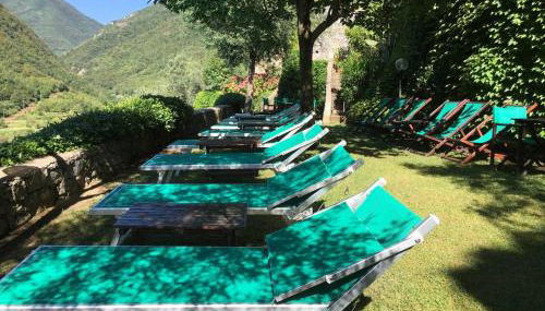 Stunning Medieval Mountain Retreat With Pool - Photo 4, Garden