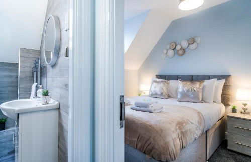 Progressive House 5 Bedrooms Inc Study with Sofabed, Garden, Smart TV in Every Bedroom FREE Parking - Foto 38