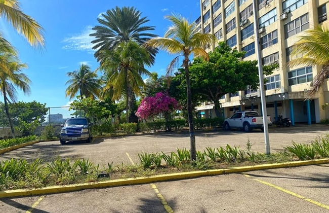 Seafrontapartment-sleeps4-pool-parking-garden - Foto 17