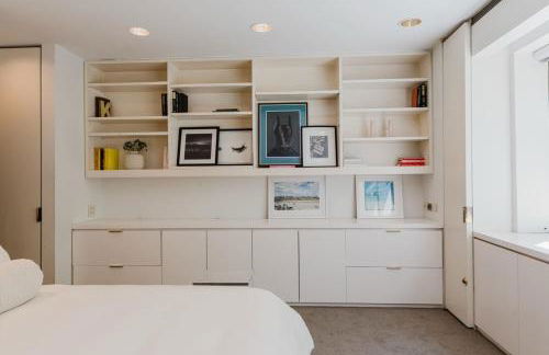 Private Beautiful Townhome w Zen Garden - Photo 10