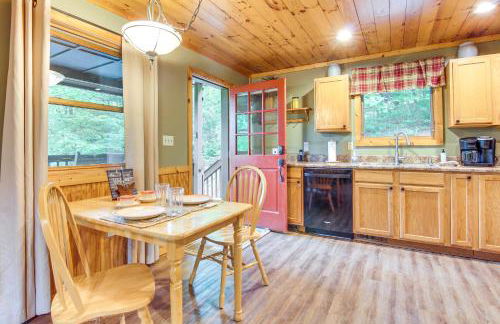 Fox Den with Hot Tub! 22 Mi to Cataloochee Skiing - Foto 6