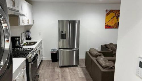 Brand new private one bed one bath home with private parking for 2 - Foto 5