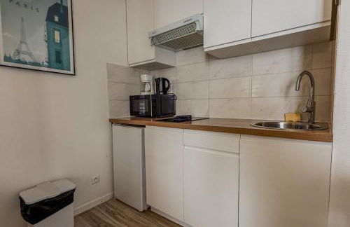 Studio charmant avec balcon en centre-ville - Foto 7