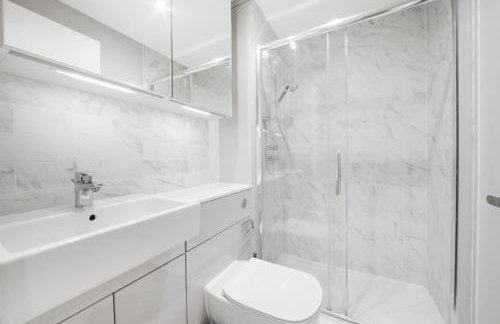 Modern 2 Bed Heart of Elephant Castle - Photo 13