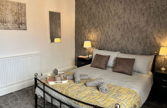 Modernised Central Wigan Townhouse Sleeps up to 6 - Foto 9