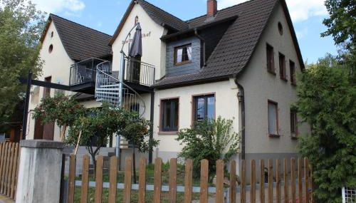 Dreimädelhof - Foto 1