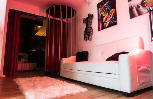 L'indécente - Love Room Studios - Photo 5