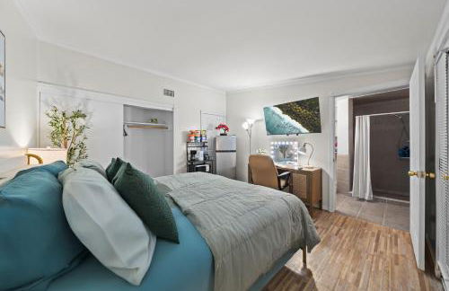 Entire Private Studio with King Bed, Bathroom, 1 Parking, Available Now - Foto 4