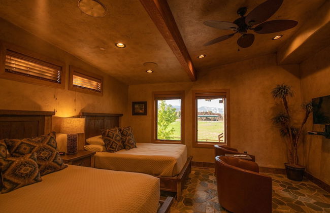 Cougar Ridge Resort, LLC - Photo 5