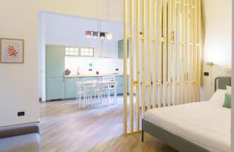 Lucy's Flowers - Photo 59