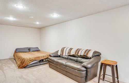 5 Mi to Dtwn Rockford Pet-Friendly Home with Yard! - Foto 22