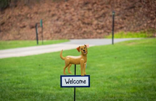 Cedar Creek Cottage Close to Downtown Traverse City Beaches and the TART Trail - Foto 37