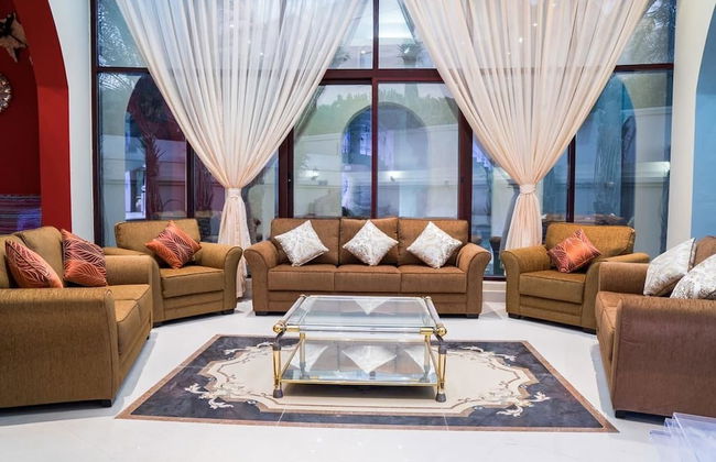 Emirates Hills Lake View Villa - Foto 27