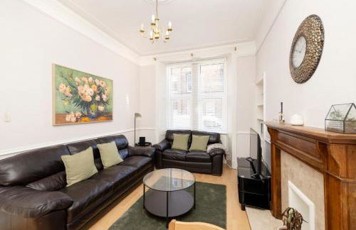 Refined 2-Bed Flat with Classic Edinburgh Charm - Foto 1