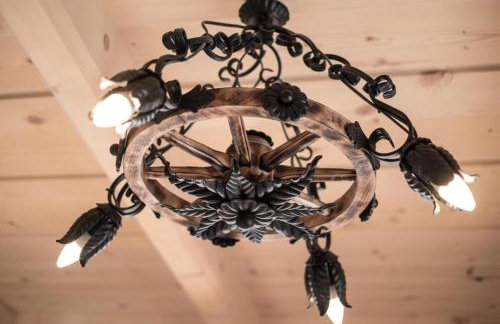 Góralski Domek Łopatówka z kominkiem i Banią - Jacuzzi! - Foto 51