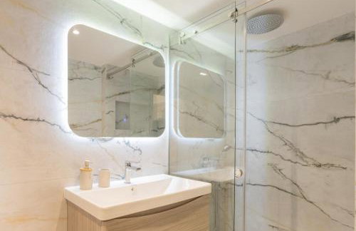 Elysian Villa 1 - With Private Pool - Photo 29