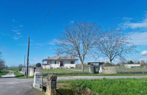 In campagna vicino al mare - Foto 14