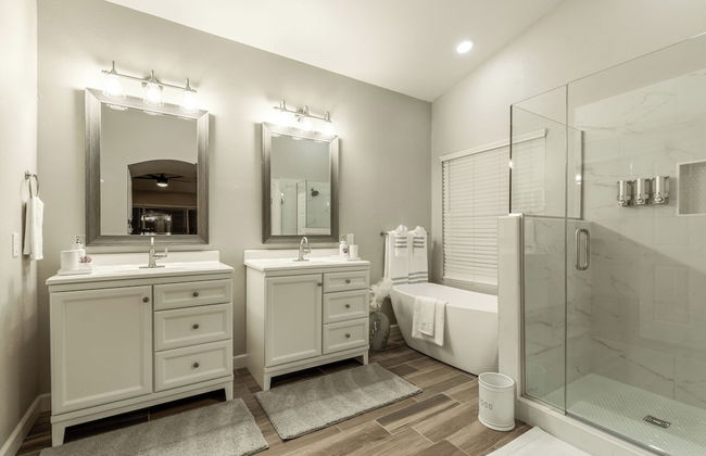 The Golden Cactus Phoenix - Photo 24