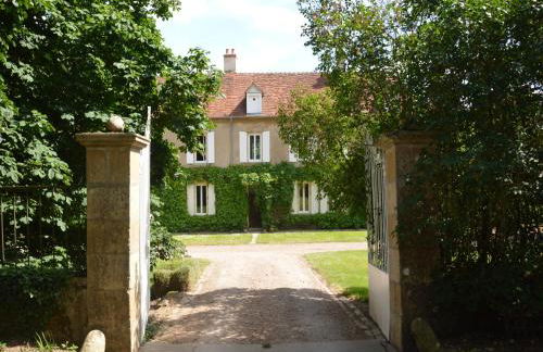 Mansion in Champvert with Pond View Terrace - Foto 18